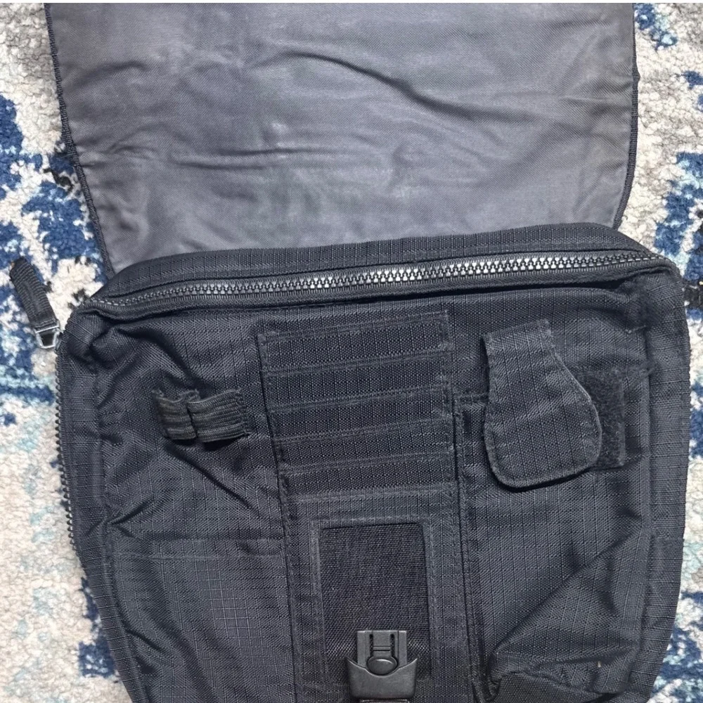 Eddie Bauer Black Nylon Ripstop Crossbody Messenger Bag Utility Travel Organizer